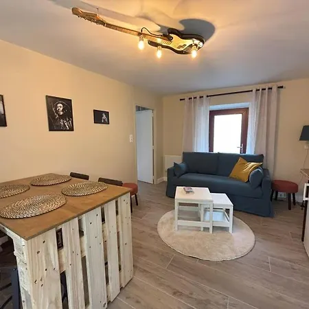 Apartament Aux 12 Instants, Imagine *