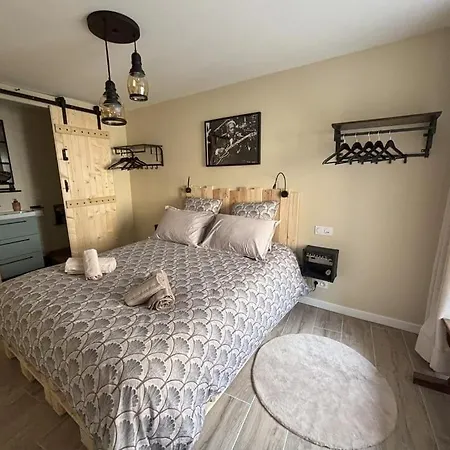 Aux 12 Instants, Imagine Apartman *