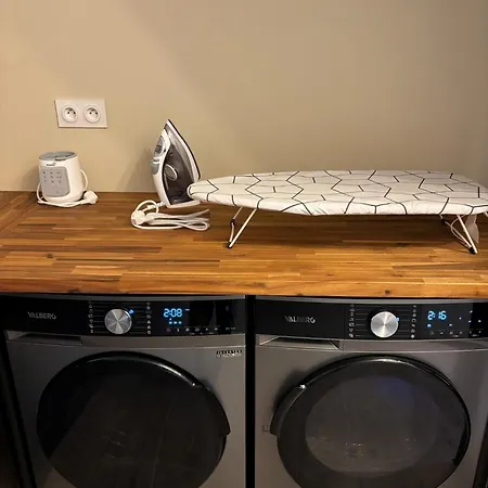 Apartament Aux 12 Instants, Imagine Ledergues