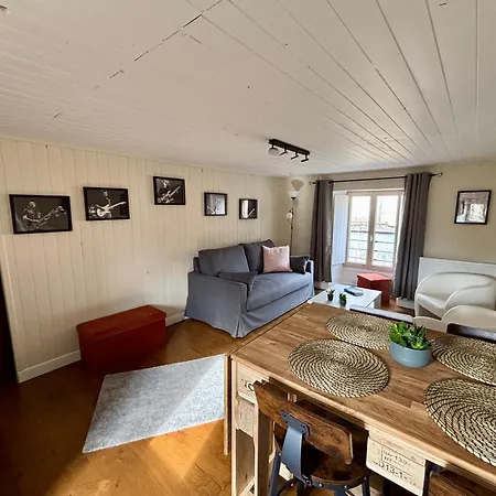 Appartement Aux 12 Instants, Imagine *