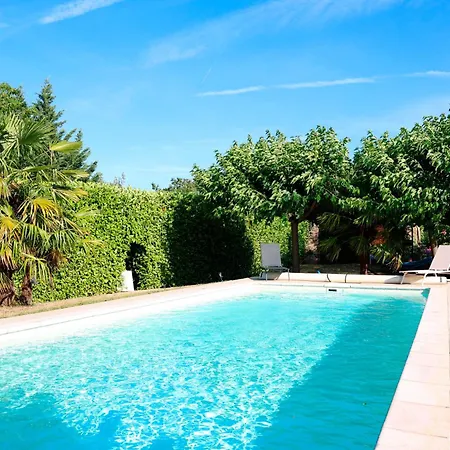 Apartman Aux 12 Instants, Imagine Ledergues
