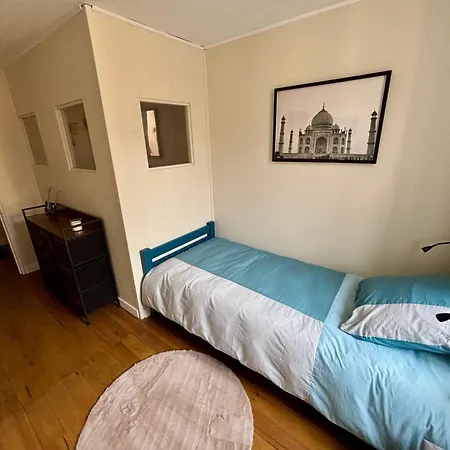 Apartman Aux 12 Instants, Imagine *